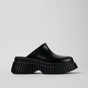 Camper BCN Clogs (Size 7.5)